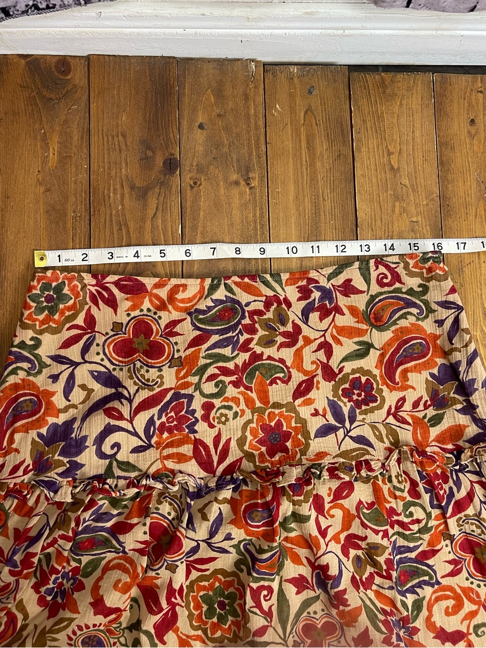 Lauren Ralph Lauren size 10 midi skirt tan and warm red paisley print - Picture 5 of 6
